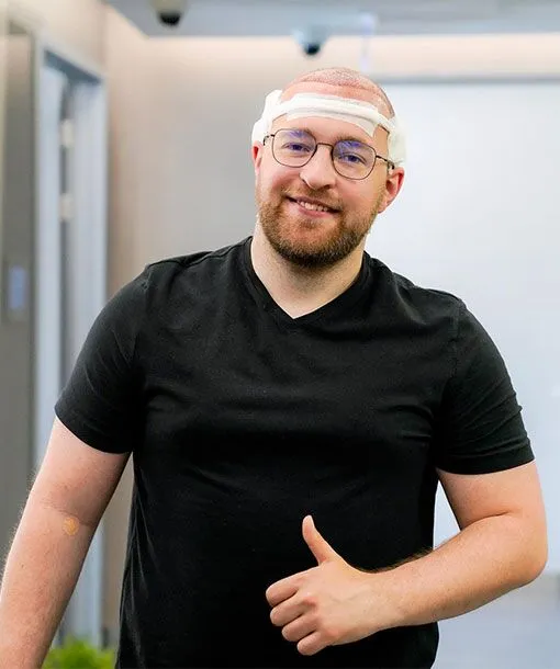 Haartransplantation Türkei – Kosten für 5000 Grafts inklusive Beratung, Behandlung, Unterkunft und Nachsorge