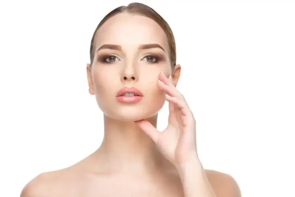 Os preenchimentos nas bochechas podem deixar o rosto com um aspeto inchado?