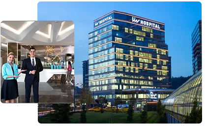 Hôpital Liv en Turquie : un bâtiment hospitalier moderne à façade vitrée, illuminé au crépuscule, avec en médaillon une photo de deux membres du personnel en uniforme dans le hall.